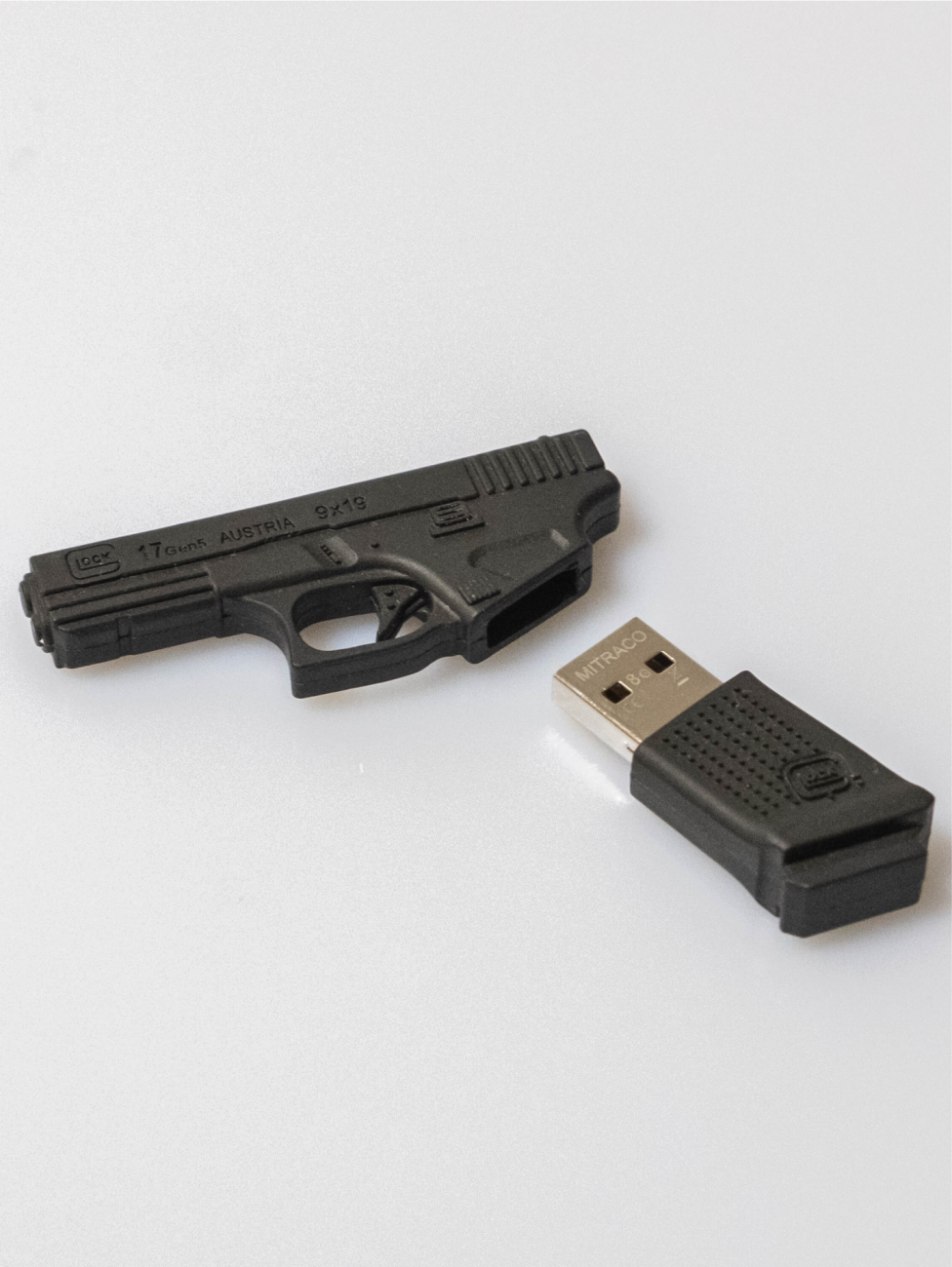 USB flash disk ve vlastním 3D tvaru
